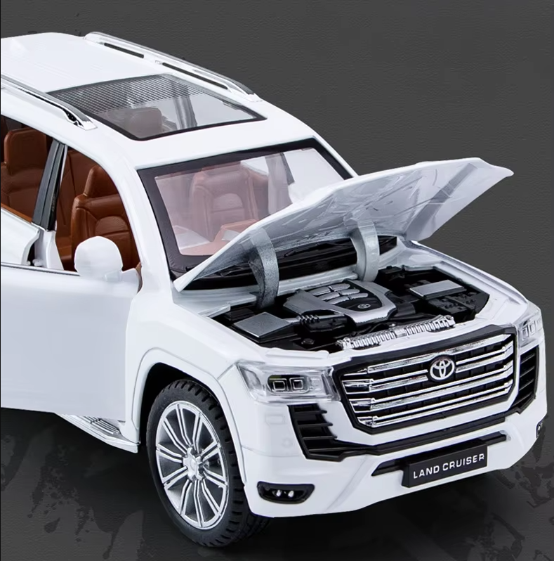 1:24 Scale Toyota Land Cruiser Die-Cast Model