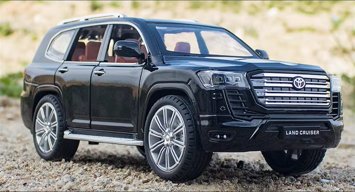 1:24 Scale Toyota Land Cruiser Die-Cast Model