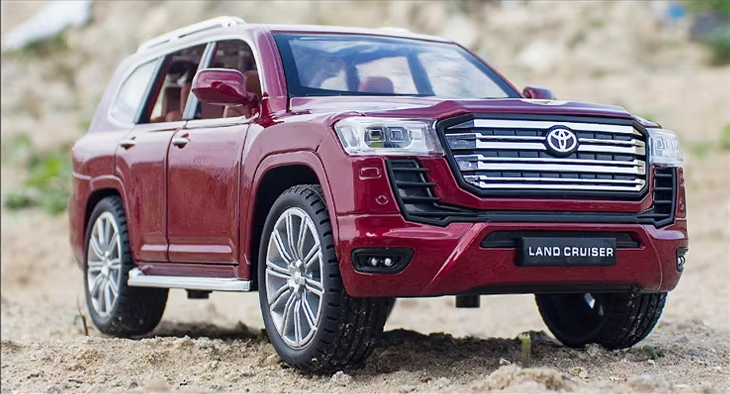 1:24 Scale Toyota Land Cruiser Die-Cast Model