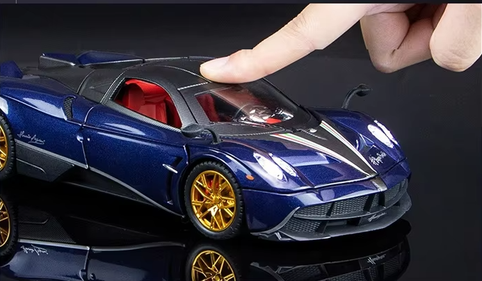 Pagani Huayra β 1:24 Scale Die-Cast Model