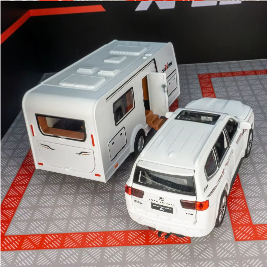 1:32 Diecast G-Wagon AMG, Jeep & LC 300 with Caravan – Collector’s Edition