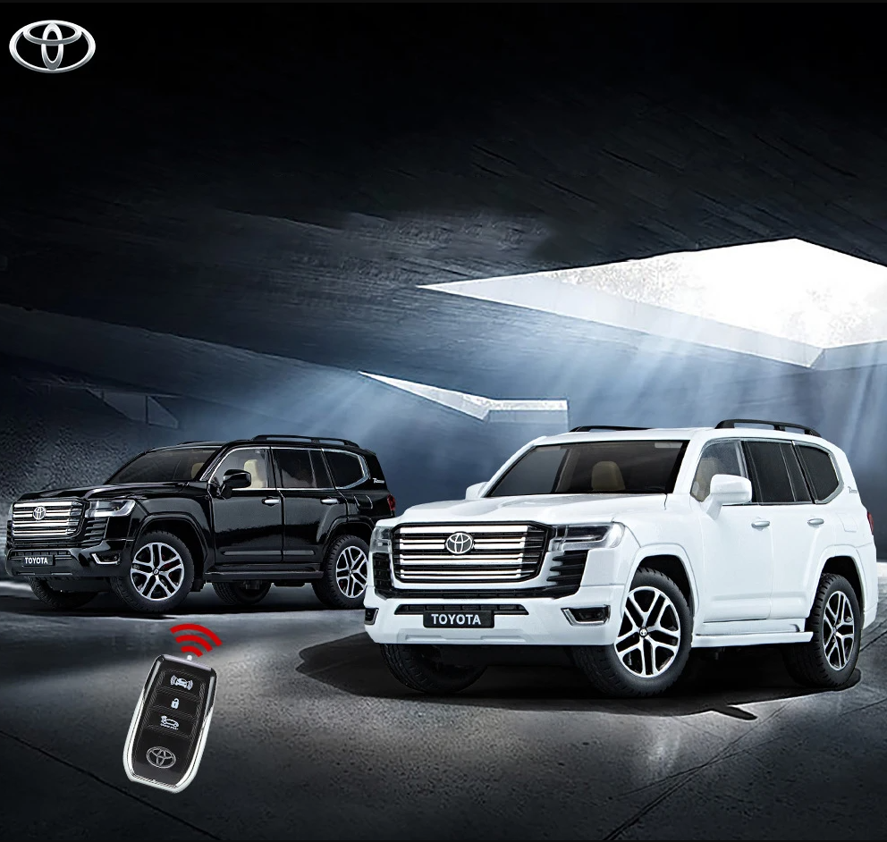 1:24 Scale Toyota Land Cruiser Die-Cast Model with remote