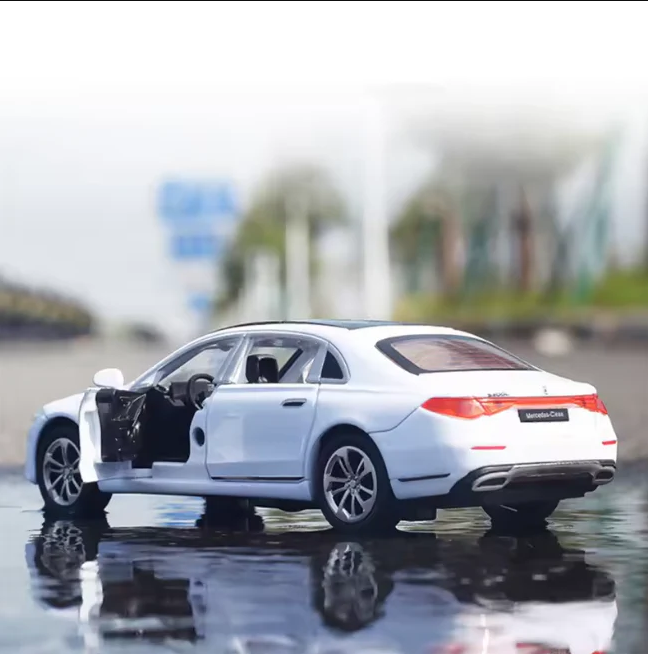 Mercedes Benz S400 1:32 scale diecast model